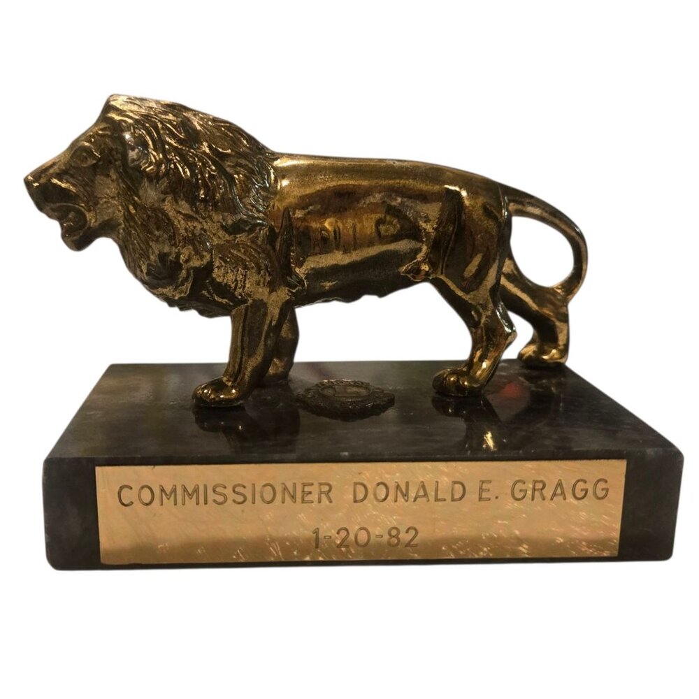 Vintage Lions Club Statue 1982 Commissioner Desk Figurine Collectible